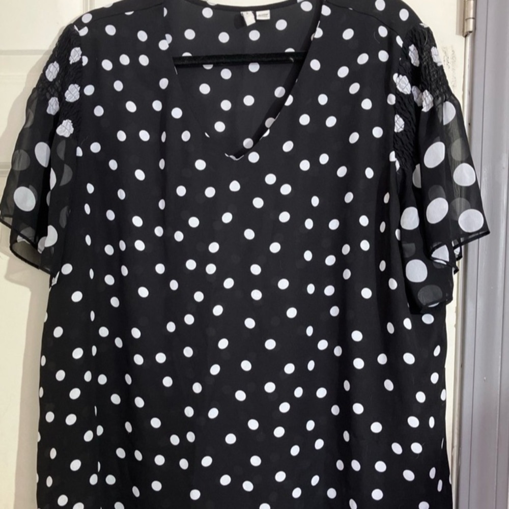 Chic Black and White Polka Dot Blouse